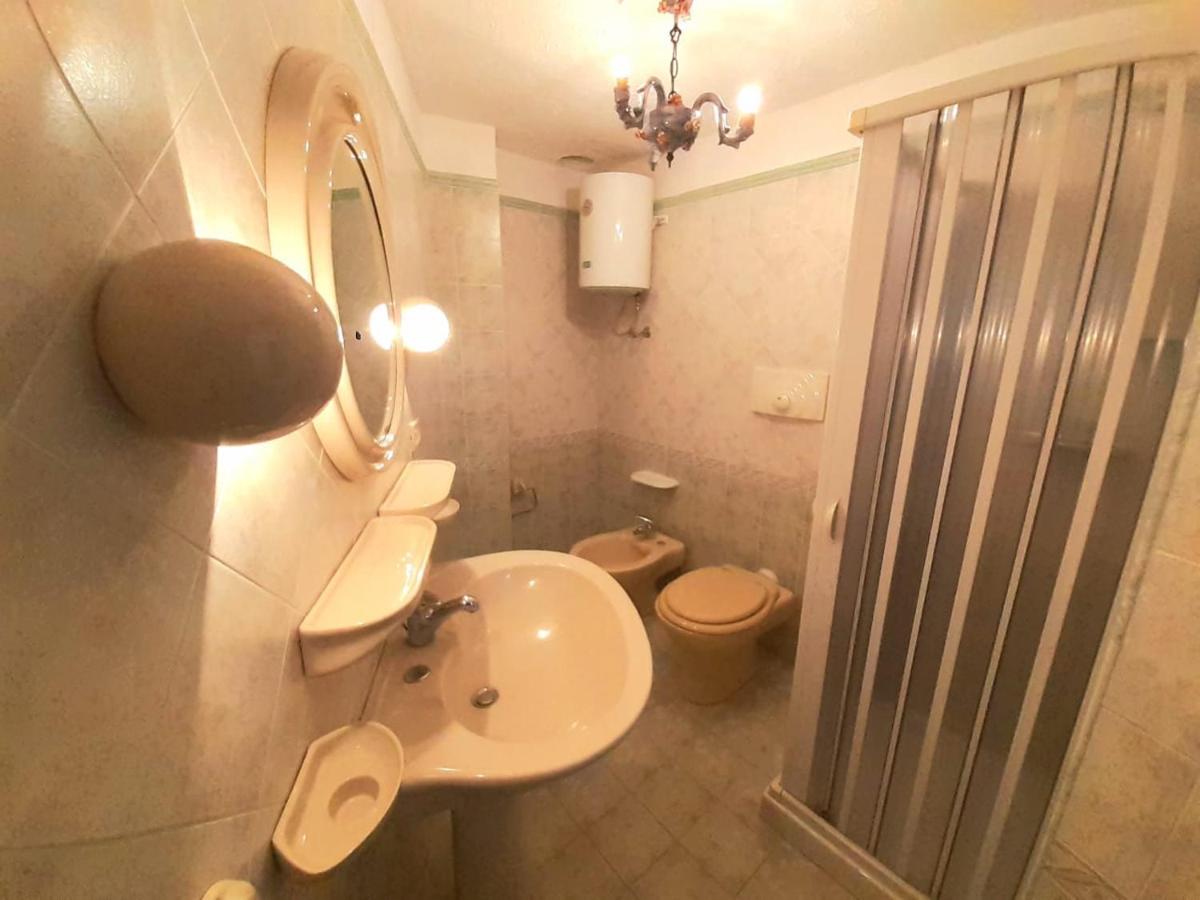 Casa Luigi Villa มันดูเรีย ภายนอก รูปภาพ